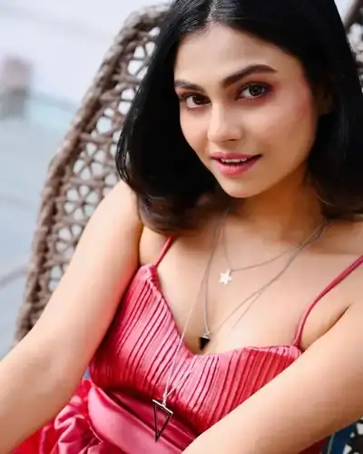 Escort Service Lakhani