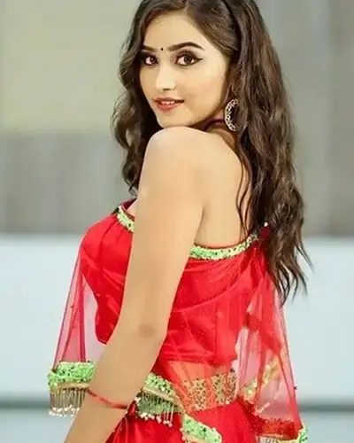 Escort In Lakhani